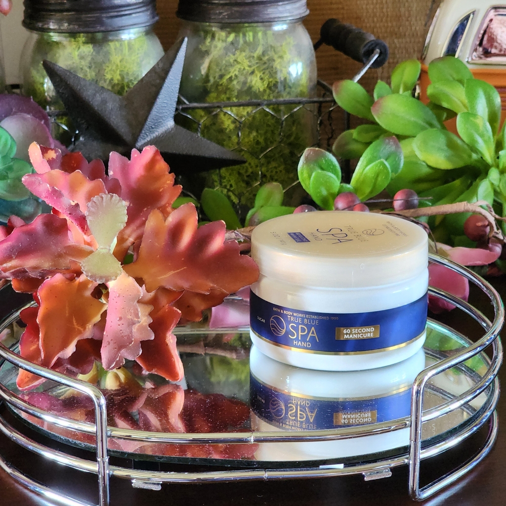 Bath & Body Works White Hand & Foot Care Cream - Picture 2 of 3
